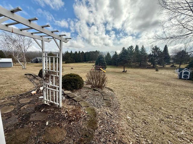 705 Timberline Drive SE, Oronoco, MN 55960