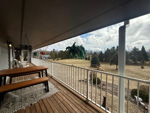 705 Timberline Drive SE, Oronoco, MN 55960