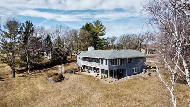 705 Timberline Drive SE, Oronoco, MN 55960