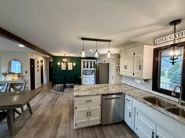 705 Timberline Drive SE, Oronoco, MN 55960