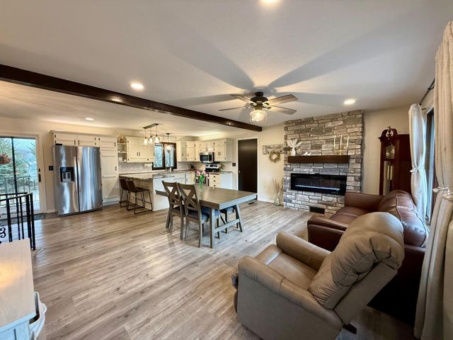 705 Timberline Drive SE, Oronoco, MN 55960