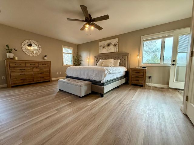 705 Timberline Drive SE, Oronoco, MN 55960