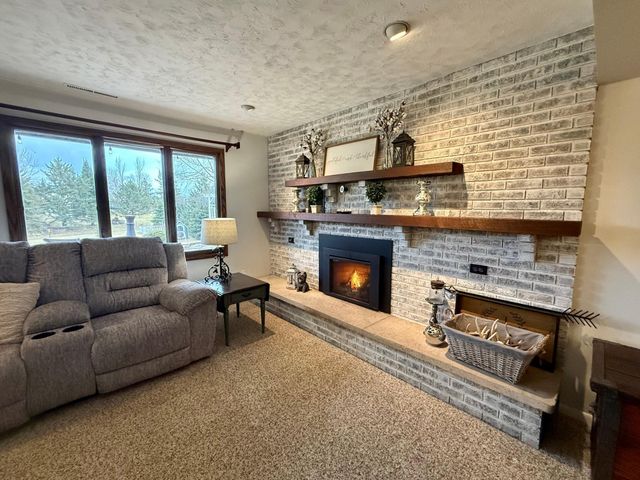 705 Timberline Drive SE, Oronoco, MN 55960