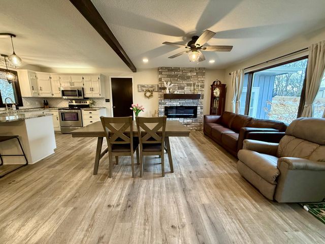 705 Timberline Drive SE, Oronoco, MN 55960