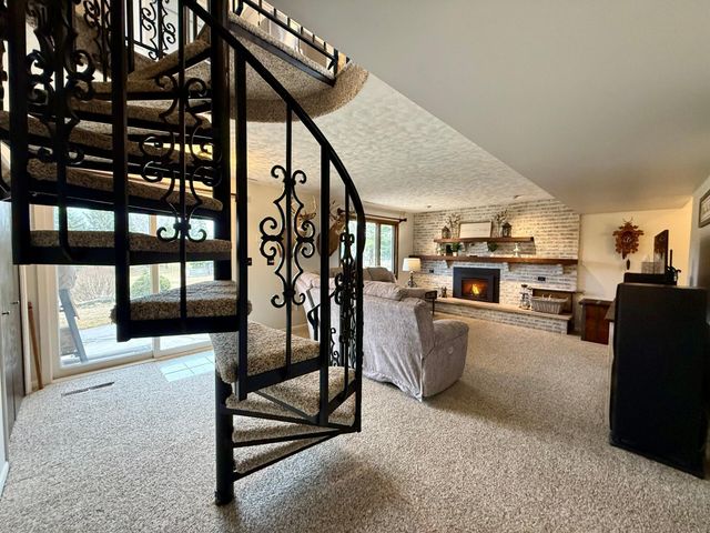 705 Timberline Drive SE, Oronoco, MN 55960