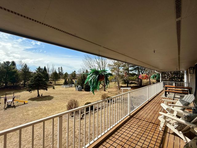 705 Timberline Drive SE, Oronoco, MN 55960