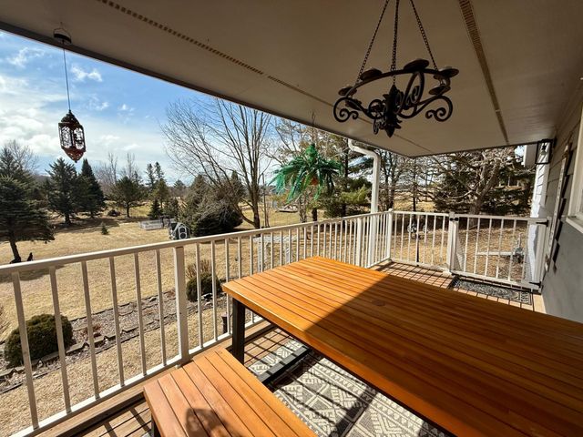 705 Timberline Drive SE, Oronoco, MN 55960