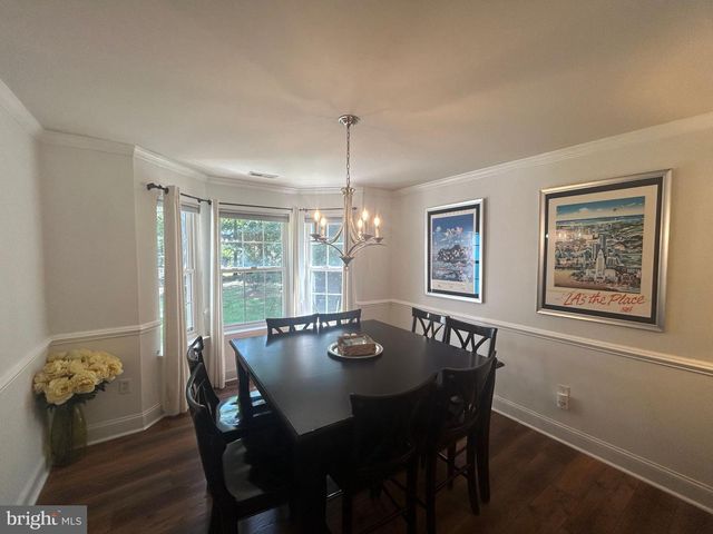 1582 SNUG RD, Shady Side, MD 20764
