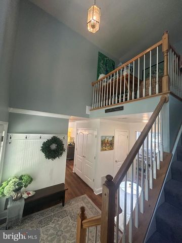 1582 SNUG RD, Shady Side, MD 20764
