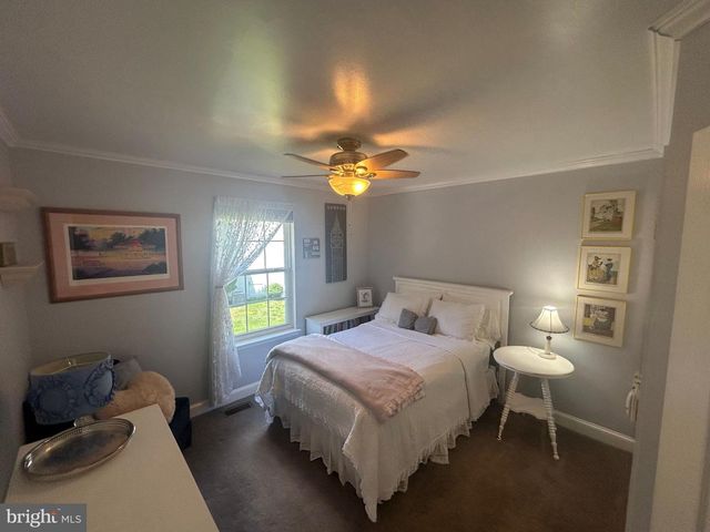 1582 SNUG RD, Shady Side, MD 20764