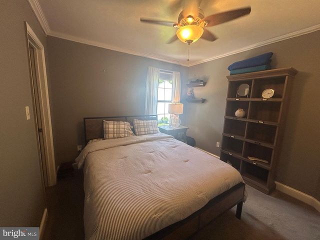 1582 SNUG RD, Shady Side, MD 20764