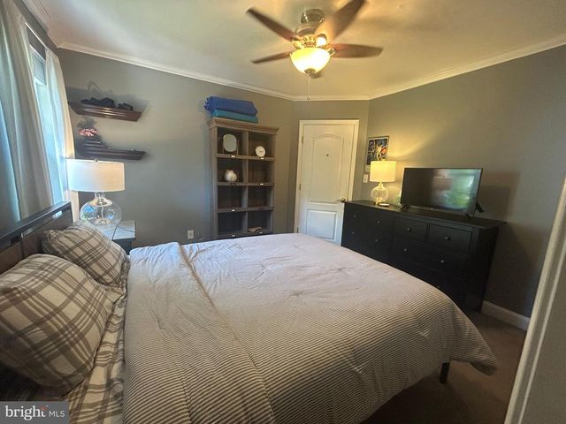 1582 SNUG RD, Shady Side, MD 20764