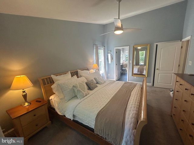 1582 SNUG RD, Shady Side, MD 20764