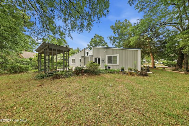 7 Oakbark Court, Calabash, NC 28467