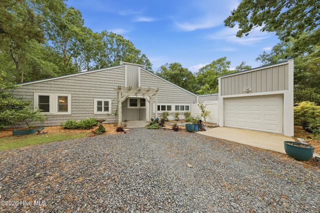 7 Oakbark Court, Calabash, NC 28467