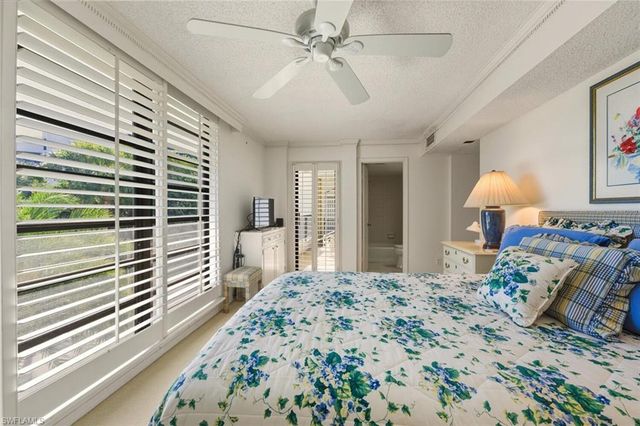 2378 Gulf Shore BLVD N 303, Naples, FL 34103