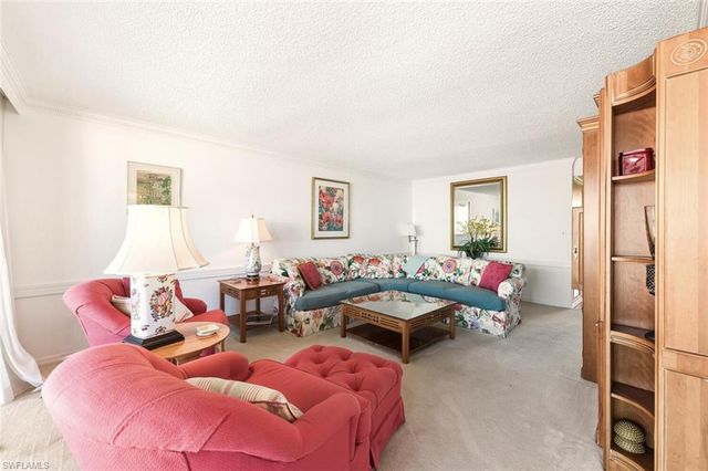 2378 Gulf Shore BLVD N 303, Naples, FL 34103