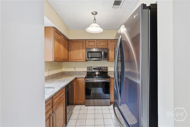 101 Brown Pelican Drive, Savannah, GA 31419