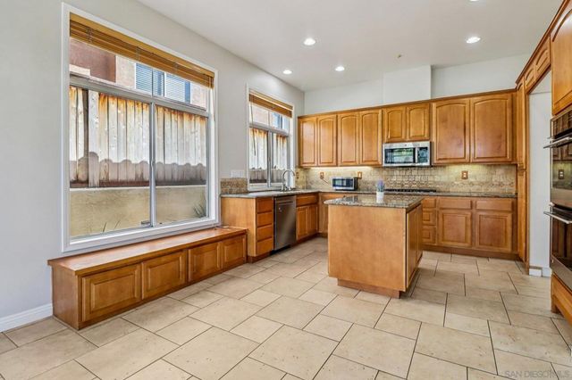 937 Paseo La Cresta, Chula Vista, CA 91910