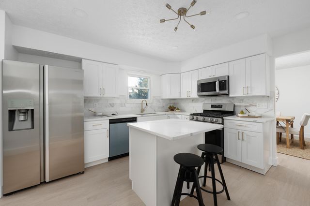 4602 Marilyn Street, Hilliard, OH 43026