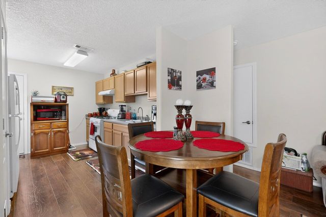 3050 Primo Colores Street, Santa Fe, NM 87507