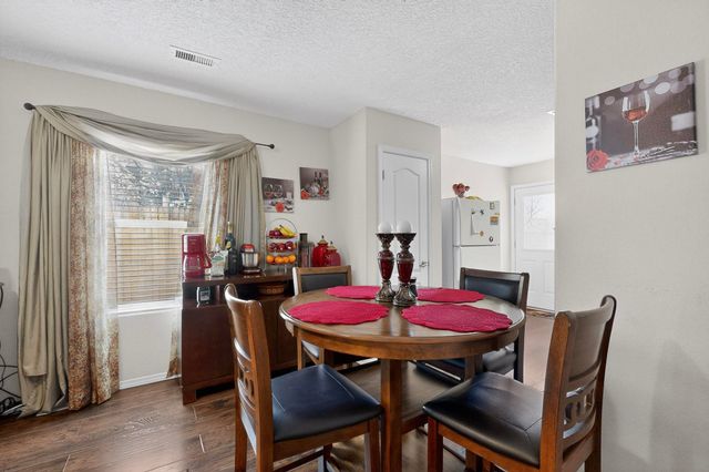 3050 Primo Colores Street, Santa Fe, NM 87507