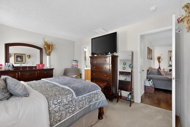 3050 Primo Colores Street, Santa Fe, NM 87507