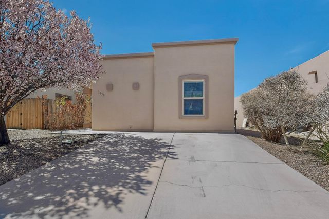 3050 Primo Colores Street, Santa Fe, NM 87507