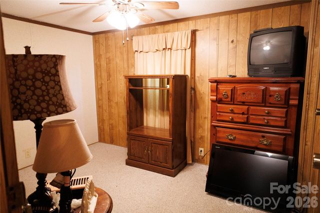 318 Tuckers Grove Road, Statesville, NC 28625