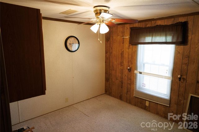 318 Tuckers Grove Road, Statesville, NC 28625
