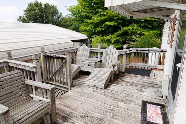 318 Tuckers Grove Road, Statesville, NC 28625