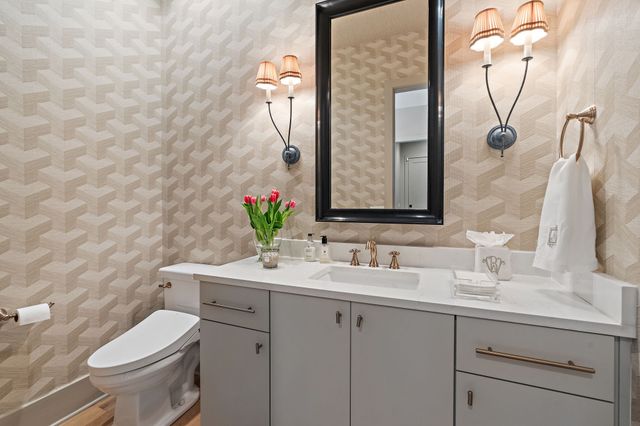 2825 Sugar Tree Rd, Nashville, TN 37215