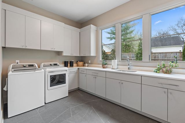 2825 Sugar Tree Rd, Nashville, TN 37215