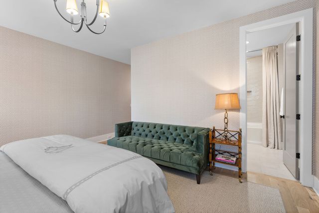 2825 Sugar Tree Rd, Nashville, TN 37215