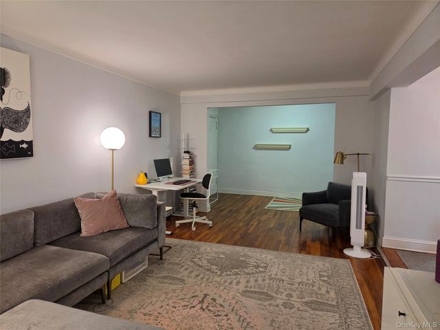 67-12 Yellowstone Boulevard B15, Forest Hills, NY 11375