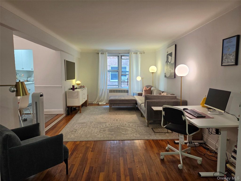 67-12 Yellowstone Boulevard B15, Forest Hills, NY 11375