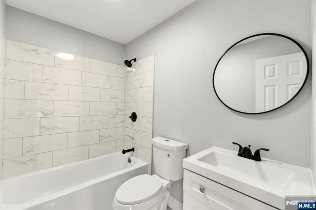 13 Orange Place, Irvington, NJ 07111