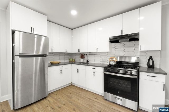 13 Orange Place, Irvington, NJ 07111