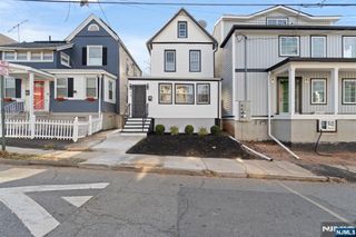 13 Orange Place, Irvington, NJ 07111