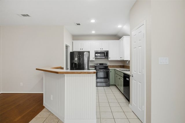 217 Quail Run, Aubrey, TX 76227