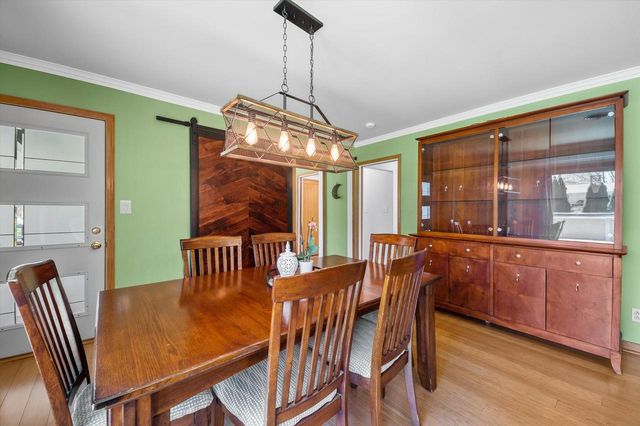 12323 Woodside COURT, Wauwatosa, WI 53226