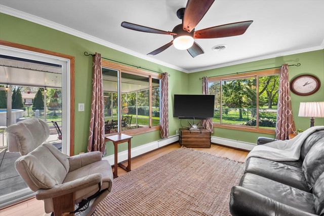 12323 Woodside COURT, Wauwatosa, WI 53226