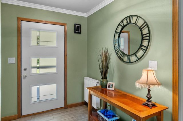 12323 Woodside COURT, Wauwatosa, WI 53226