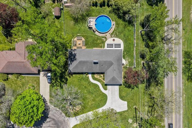 12323 Woodside COURT, Wauwatosa, WI 53226