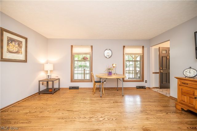 8359 Stoney Creek Drive, Youngstown, OH 44512