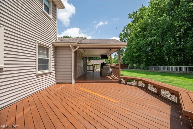 8359 Stoney Creek Drive, Youngstown, OH 44512