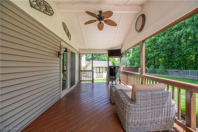 8359 Stoney Creek Drive, Youngstown, OH 44512