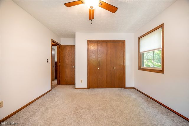 8359 Stoney Creek Drive, Youngstown, OH 44512