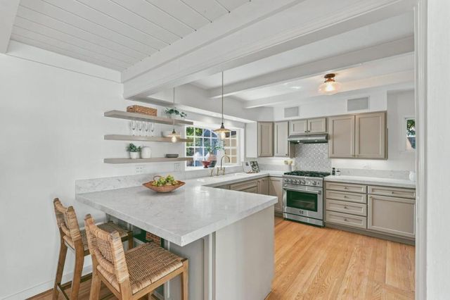 3751 Bay Road, Menlo Park, CA 94025