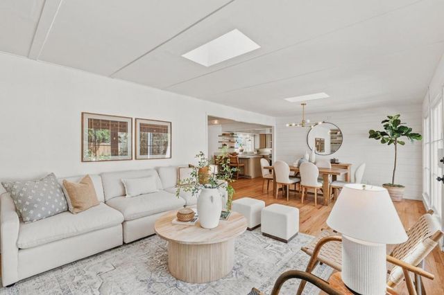 3751 Bay Road, Menlo Park, CA 94025